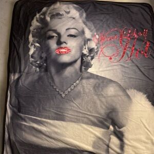 Hollywood Legends White Blanket